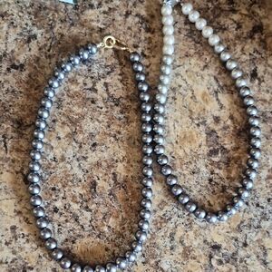 Elegant Silver and White Pearl Necklace